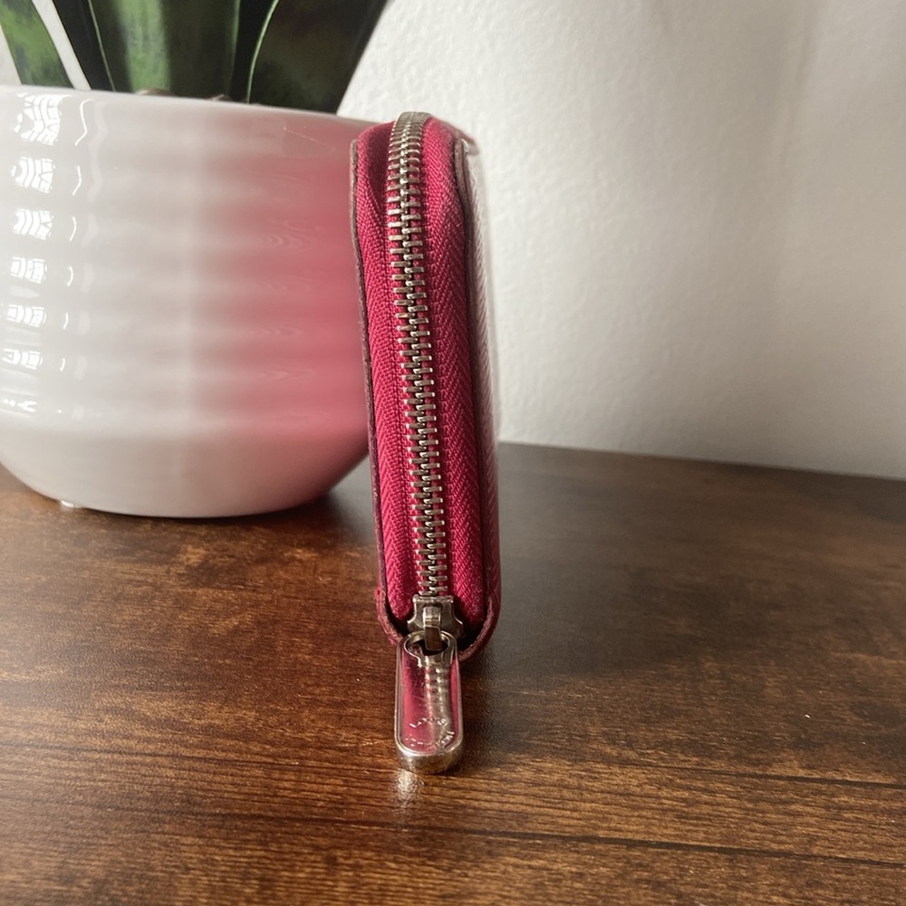 Louis Vuitton Grenade Epi Leather Zippy Wallet - Picture 7 of 16